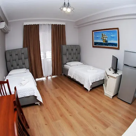 Hotel Alvin & 2*