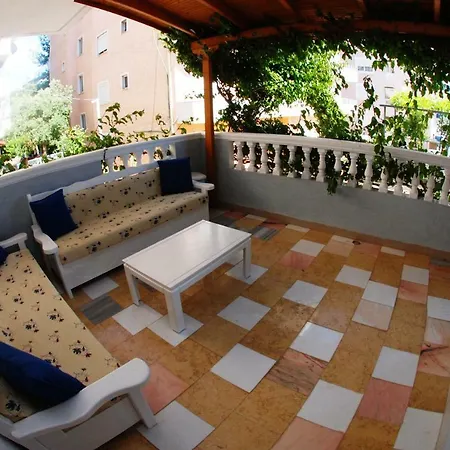 Hotel Alvin & 2*