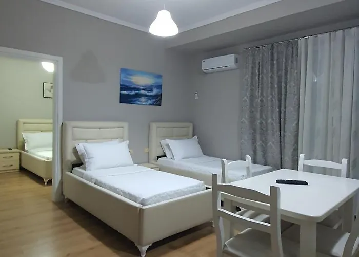 Alvin & Szálloda 2*