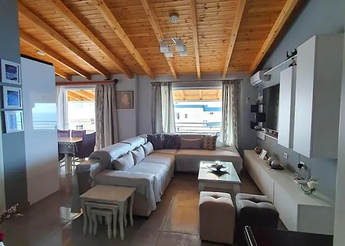 Alvin & Szálloda 2*