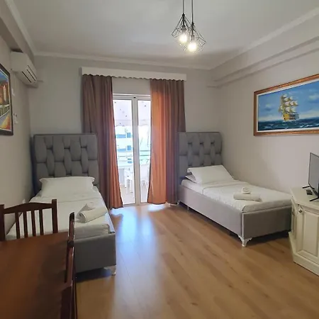 Alvin & 2* Σαράντα