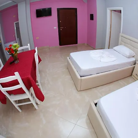 Alvin & Otel 2*