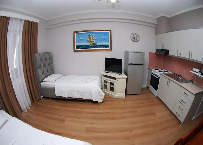 Hotel Alvin & Sarande